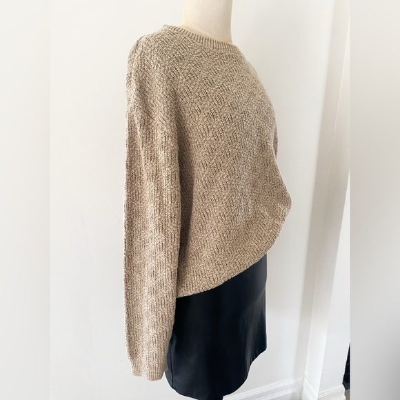 Vintage Retreat Men’s Beige Knit Sweater - Size M - Crewneck, Made in Canada - Picture 10 of 11